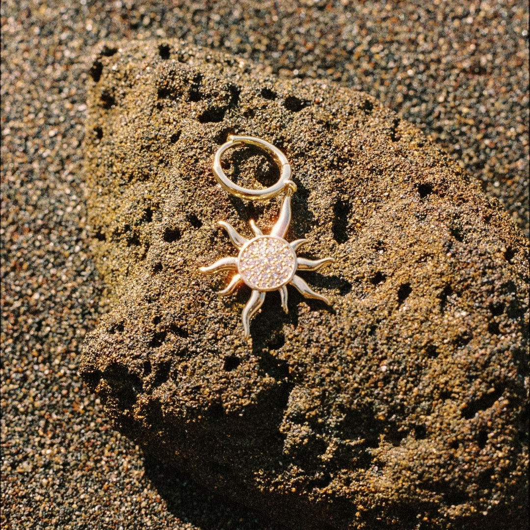 WITTE SUN SOCIETY RIVIERA RING PIERCING OORBEL