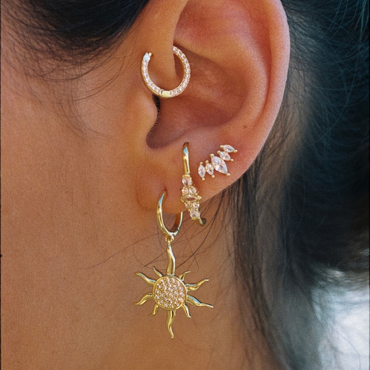 WITTE SUN SOCIETY RIVIERA RING PIERCING OORBEL