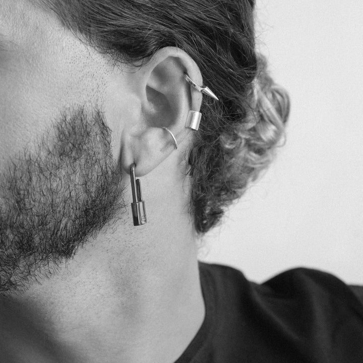 PENDIENTE PIERCING TALOS